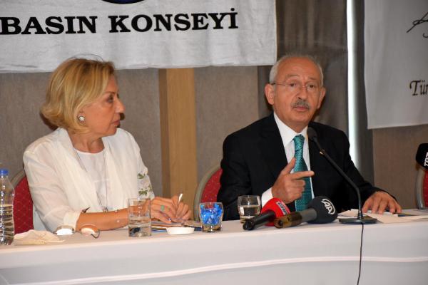 kilicdaroglu-cumhurbaskani-adayina-ittifakla-oturup-karar-verecegiz-2-tWzBK8I8.jpg