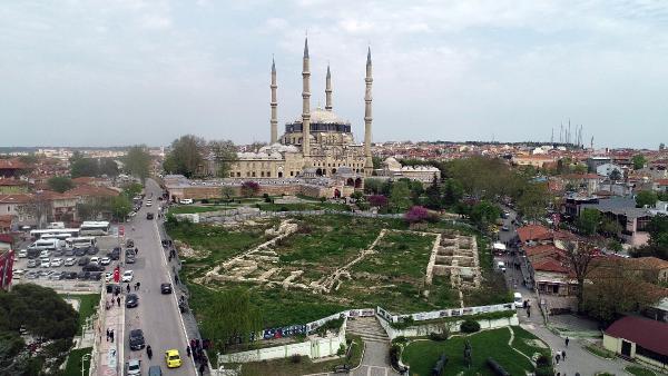 selimiye-camiinin-restorasyonu-ve-cevre-duzenlemesi-basliyor-54s8Kz8b.jpg