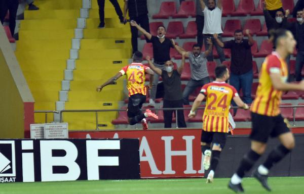 yukatel-kayserispor-kasimpasa-2-0-sn1MNhRc.jpg