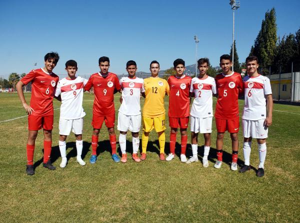 altaydan-u15-milli-takimina-9-futbolcu-hbrIVibB.jpg