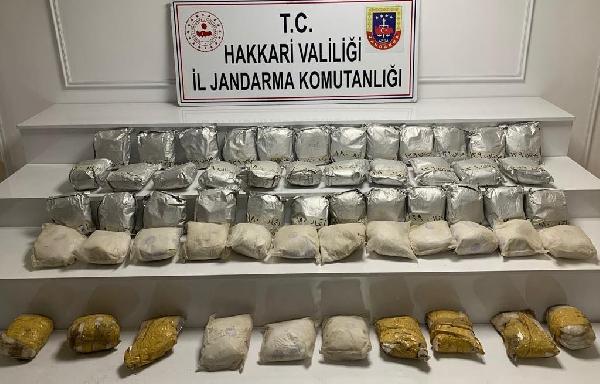 hakkaride-arazide-60-kilo-eroin-ele-gecirildi-BVLrPS2j.jpg