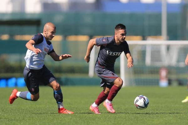 trabzonspor-u19-takimiyla-antrenman-maci-oynadi-eGfXfwBr.jpg