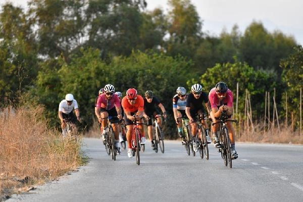 yol-bisikleti-kampi-boostcamp-icin-pedallar-bu-kez-antalyada-cevriliyor-is3I1sZJ.jpg